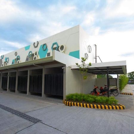 Hotel Ivory Pampanga Exterior foto